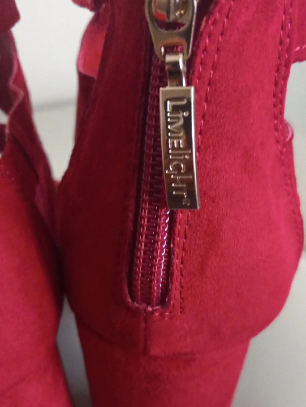 Limelight Red Suede Cutout Block Heel Sandals Size 11